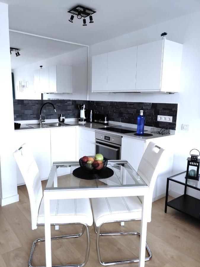 Apartment Portonovo Paraiso II - Sea View - Swimming Pool - Good Wifi - Old Town Puerto del Carmen  Exterior photo